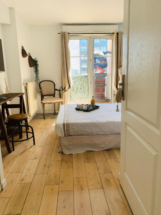 Bed And Breakfast Luxe La Defense U-Arena Courbevoie Eksteriør bilde
